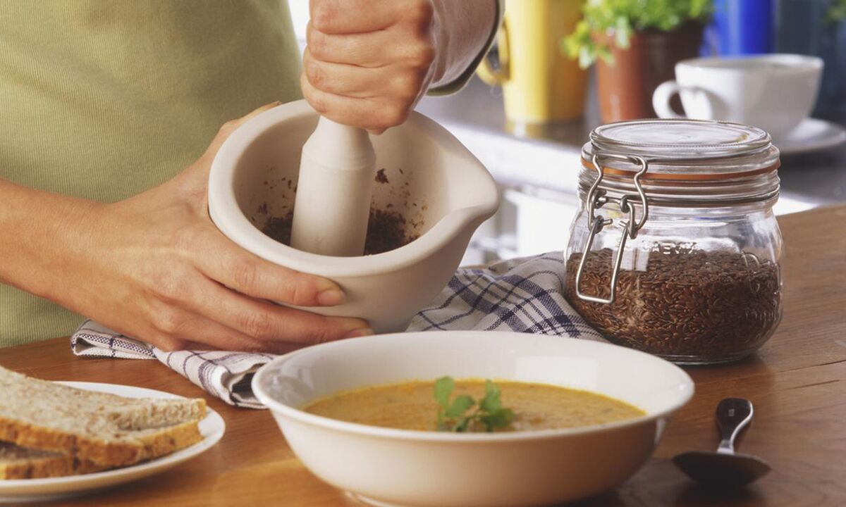 Add flaxseed to the soup to improve bowel function
