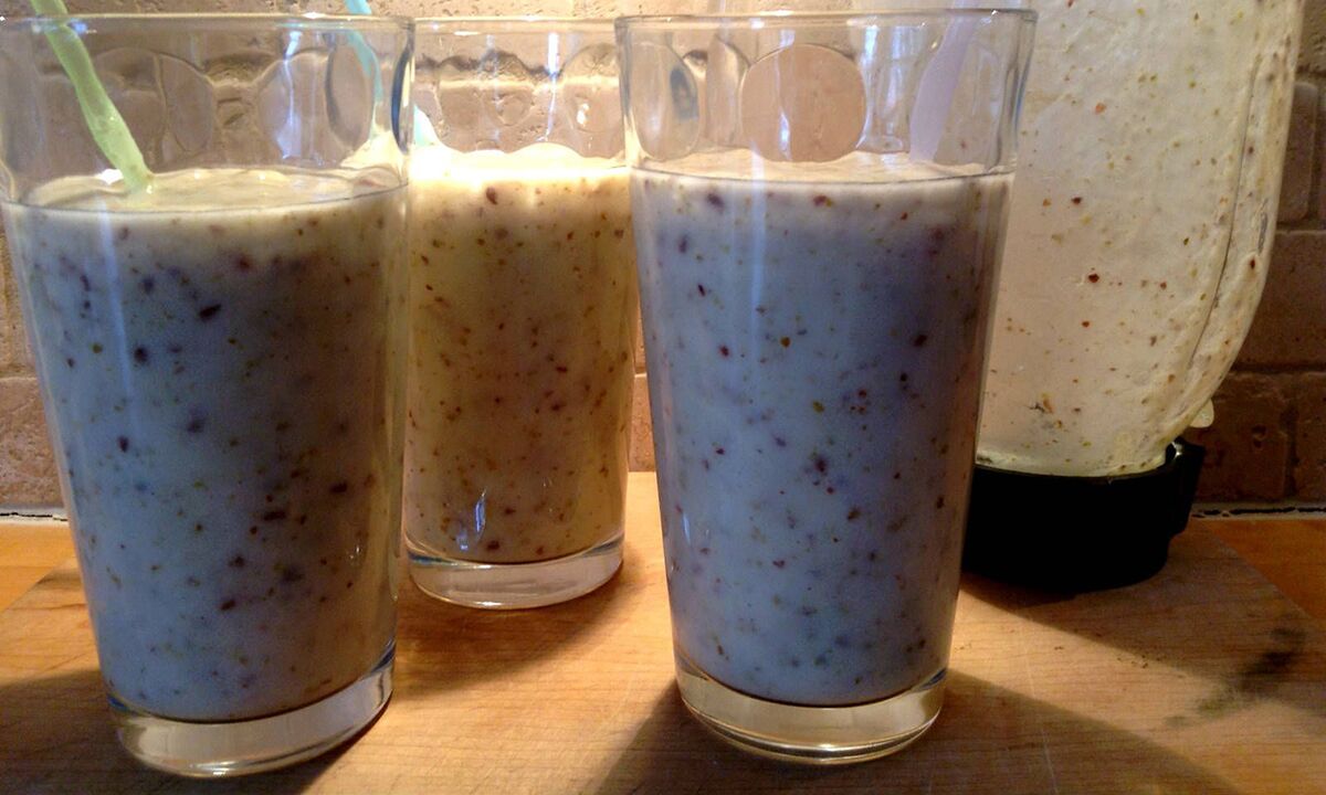Consumption of a kefir cocktail with flaxseed meal promotes easy weight loss